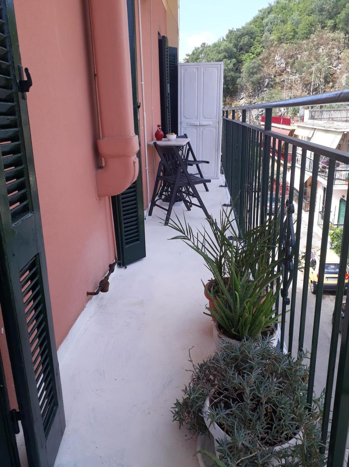 Georgia's Corfu Town Apartment