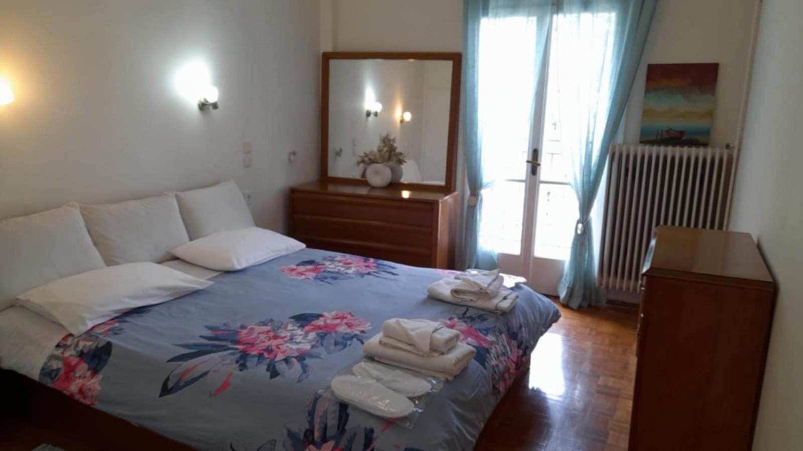 Georgia's Corfu Town Apartment *