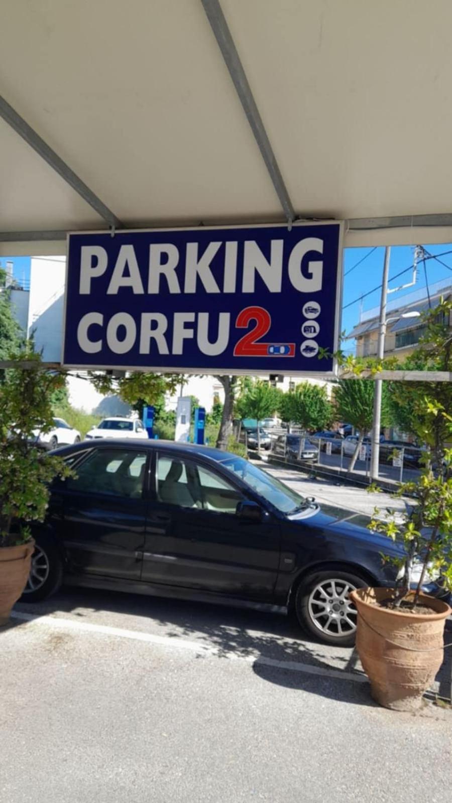 Georgia's Corfu Town Apartment